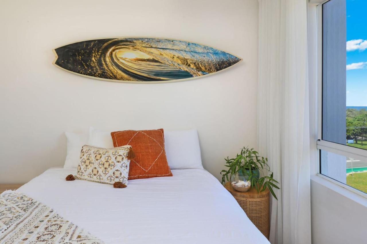 Beachside Resort Kawana Waters Buddina Bagian luar foto
