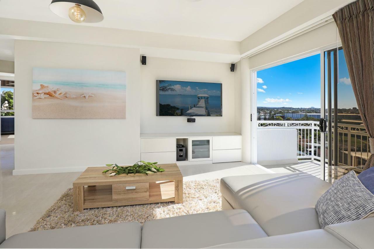 Beachside Resort Kawana Waters Buddina Bagian luar foto