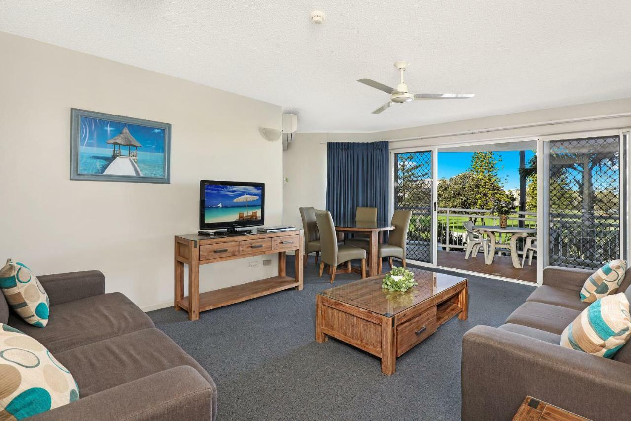 Beachside Resort Kawana Waters Buddina Bagian luar foto